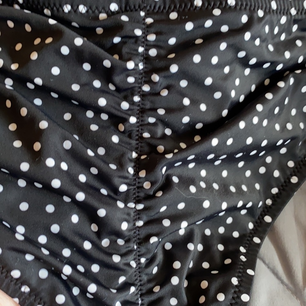 VS black white polka dot rouched bikini bottom size L - Picture 4 of 7